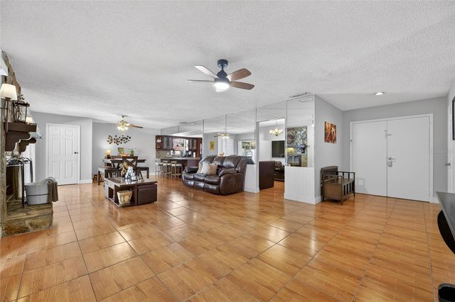 522 WYNNWOOD DRIVE, Brandon, FL 33511