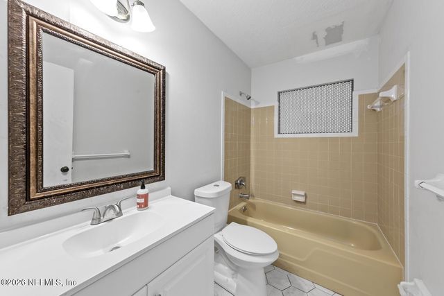 4541 PRAVER Drive N, Jacksonville, FL 32217