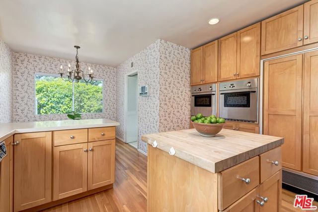 8224 Skyline Drive, Los Angeles, CA 90046