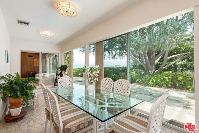 8224 Skyline Drive, Los Angeles, CA 90046