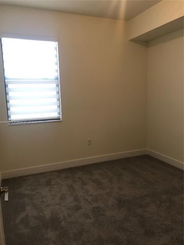 10419 NW 82nd St 5, Doral, FL 33178