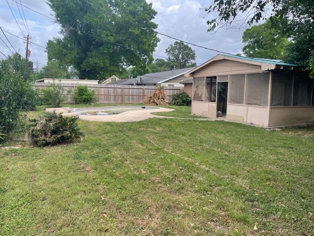 9650 Highmeadow Drive, Houston, TX 77063