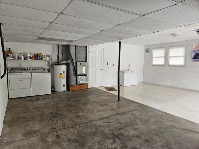 105 Woods Point Drive, Berea, KY 40403