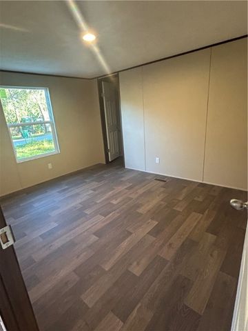 2079 S Black Road, Darien, GA 31305