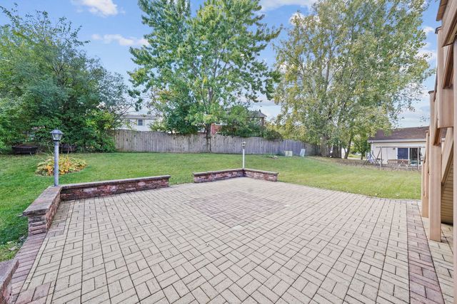 251 Polo Club Drive, Glendale Heights, IL 60139