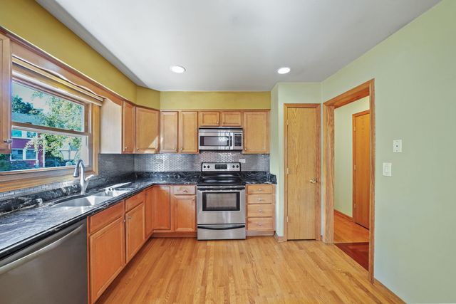 251 Polo Club Drive, Glendale Heights, IL 60139
