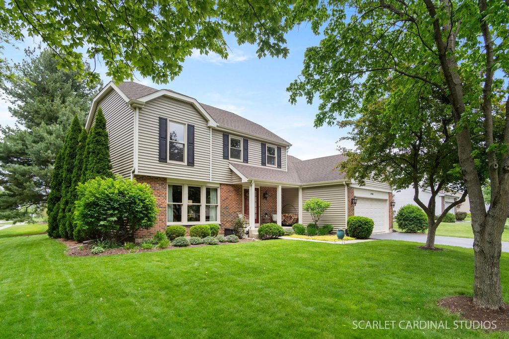 27w180 Chestnut Lane, Winfield, IL 60190