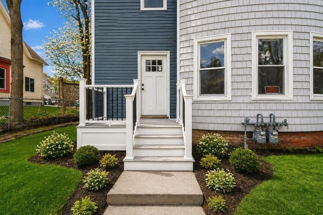 39 Gates St 1, Worcester, MA 01610