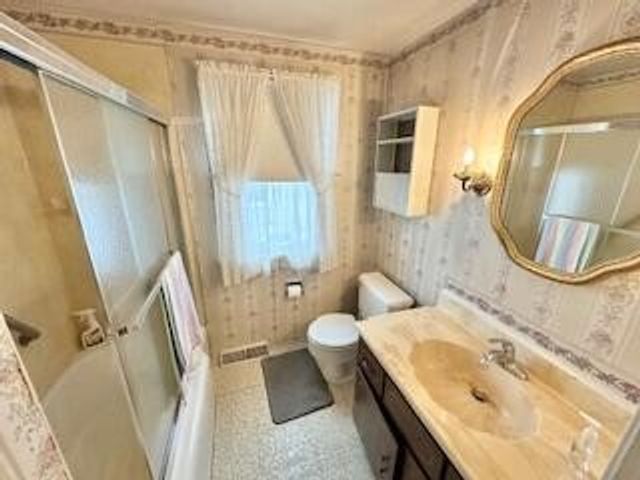 501 LAKE Avenue, Erie, PA 16511