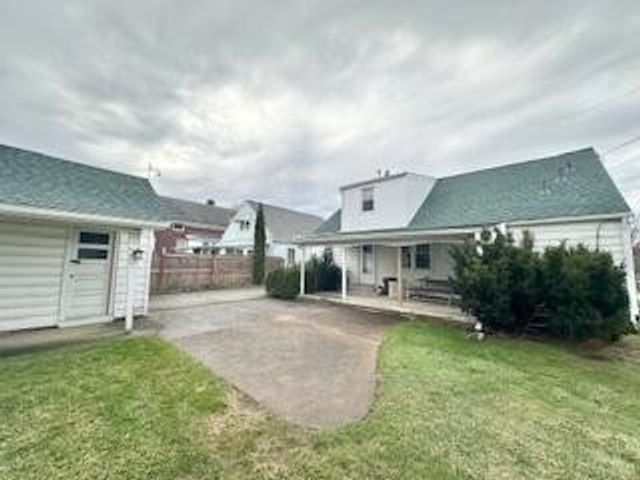 501 LAKE Avenue, Erie, PA 16511