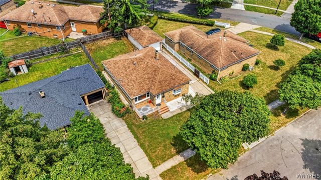 52 Victoria Boulevard, Cheektowaga, NY 14225