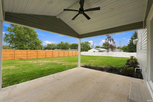 13715 North Street, Grabill, IN 46741