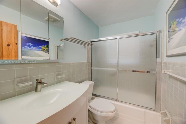 3081 SW 46th Ct, Dania Beach, FL 33312