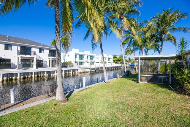 3081 SW 46th Ct, Dania Beach, FL 33312