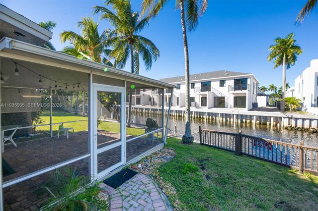 3081 SW 46th Ct, Dania Beach, FL 33312