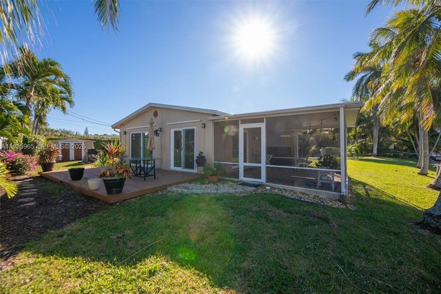 3081 SW 46th Ct, Dania Beach, FL 33312