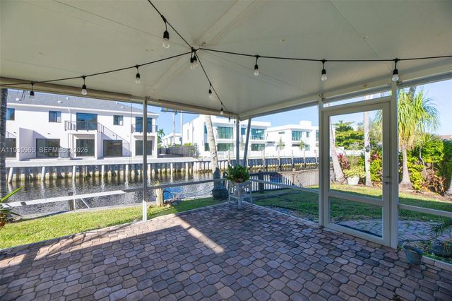 3081 SW 46th Ct, Dania Beach, FL 33312