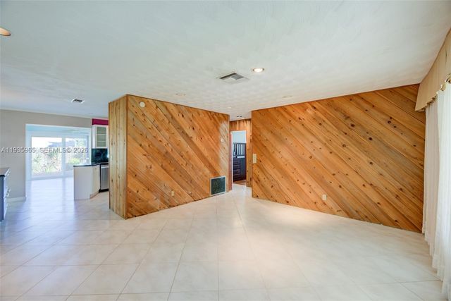 3081 SW 46th Ct, Dania Beach, FL 33312