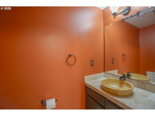 9201 Ne 32ND Ave, Vancouver, WA 98665