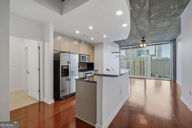400 W Peachtree Street NW 2408, Atlanta, GA 30308