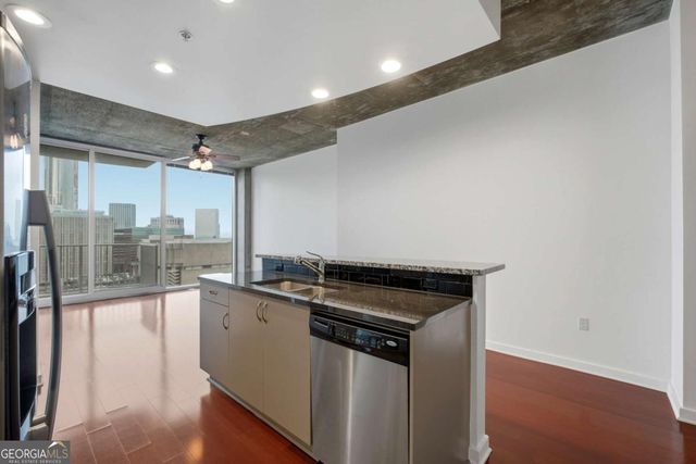 400 W Peachtree Street NW 2408, Atlanta, GA 30308