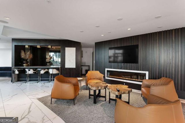 400 W Peachtree Street NW 2408, Atlanta, GA 30308