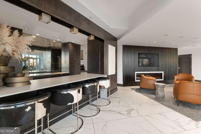 400 W Peachtree Street NW 2408, Atlanta, GA 30308