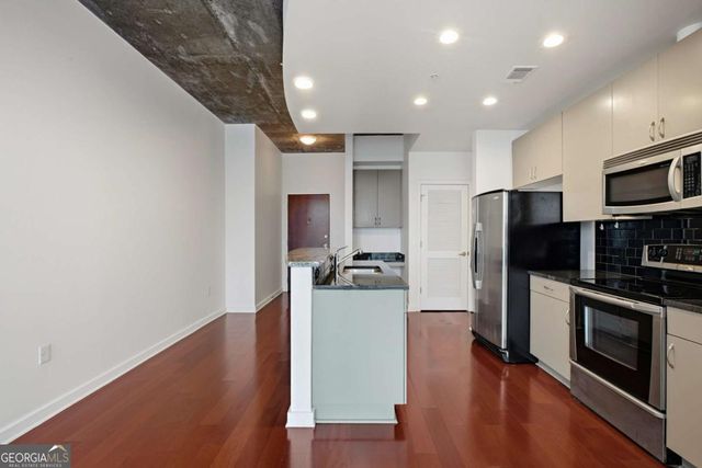 400 W Peachtree Street NW 2408, Atlanta, GA 30308