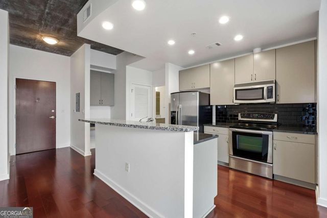 400 W Peachtree Street NW 2408, Atlanta, GA 30308