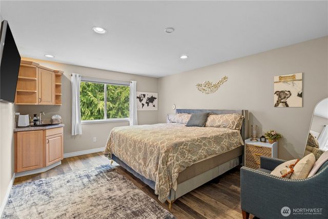 8107 204th Avenue Ct E, Bonney Lake, WA 98391