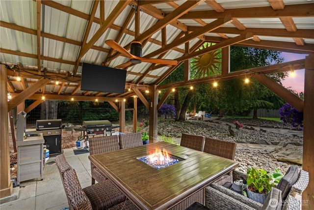 8107 204th Avenue Ct E, Bonney Lake, WA 98391