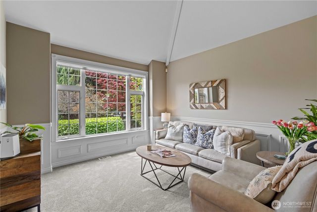 8107 204th Avenue Ct E, Bonney Lake, WA 98391