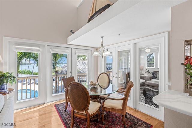 188 Bayview AVE, Fort Myers Beach, FL 33931