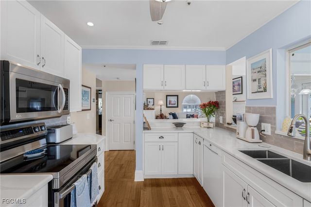 188 Bayview AVE, Fort Myers Beach, FL 33931