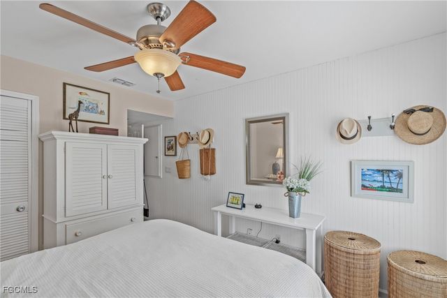 188 Bayview AVE, Fort Myers Beach, FL 33931