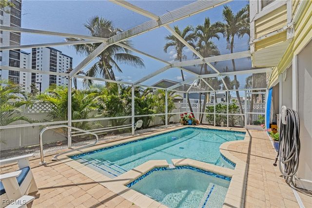 188 Bayview AVE, Fort Myers Beach, FL 33931