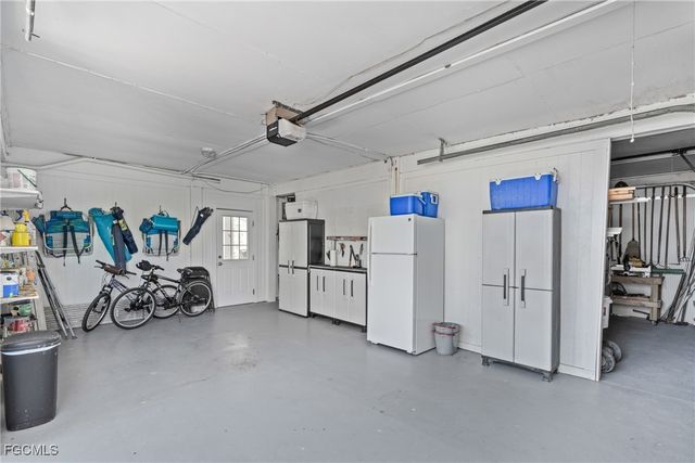 188 Bayview AVE, Fort Myers Beach, FL 33931