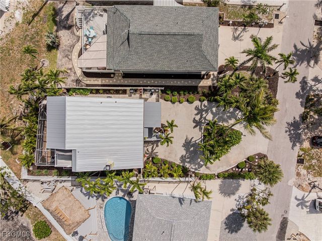 188 Bayview AVE, Fort Myers Beach, FL 33931