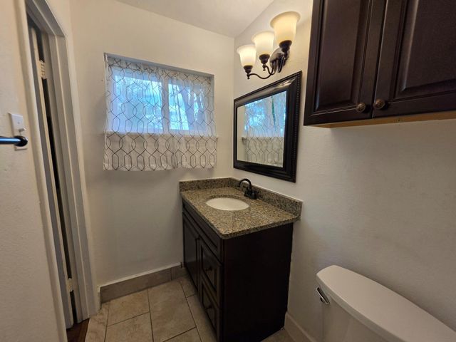 3907 Grapevine Street, Houston, TX 77045