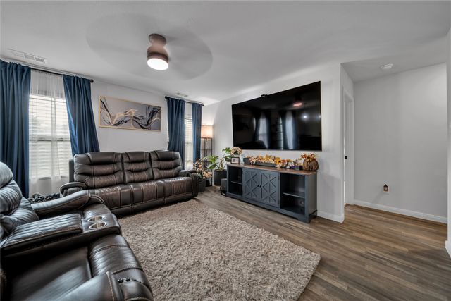 3581 Chestnut Oak Drive, Dallas, TX 75253