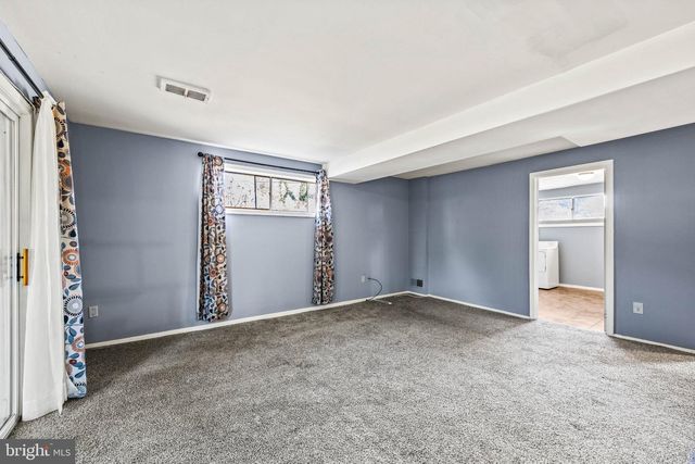 6201 LONE OAK DR, Bethesda, MD 20817