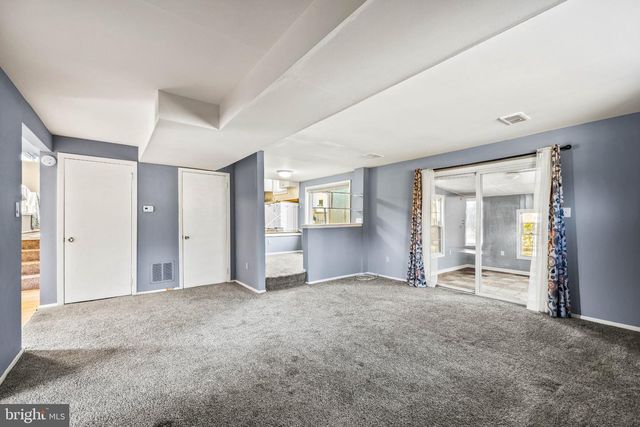 6201 LONE OAK DR, Bethesda, MD 20817