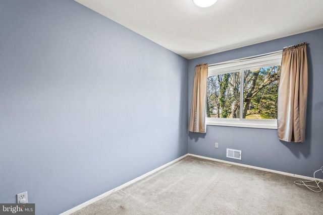 6201 LONE OAK DR, Bethesda, MD 20817