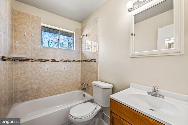 6201 LONE OAK DR, Bethesda, MD 20817