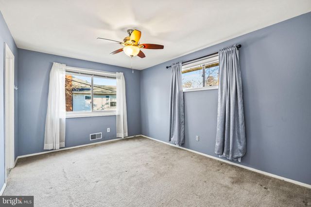 6201 LONE OAK DR, Bethesda, MD 20817