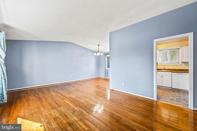 6201 LONE OAK DR, Bethesda, MD 20817