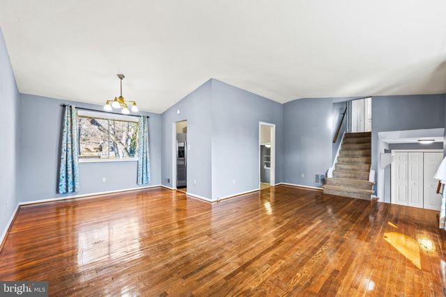 6201 LONE OAK DR, Bethesda, MD 20817