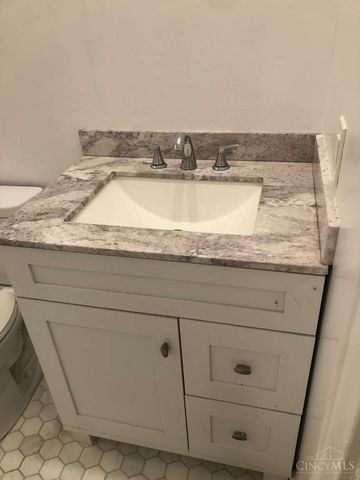 5708 Sierra Park Place, Cincinnati, OH 45227