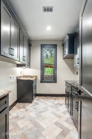 166 Lakewood Point Drive, Bossier City, LA 71111