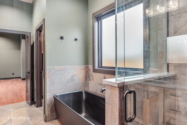166 Lakewood Point Drive, Bossier City, LA 71111